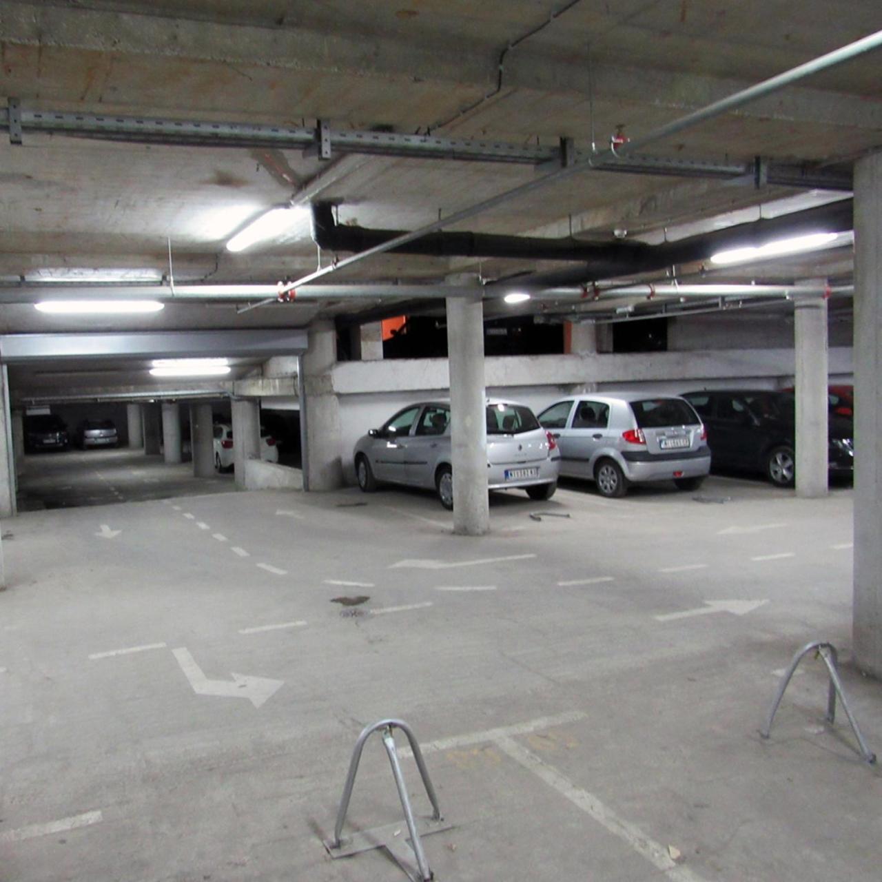 65 Square Meters Designer Apartment In Heart Of City - River View ! Park For Free Ni Exteriör bild