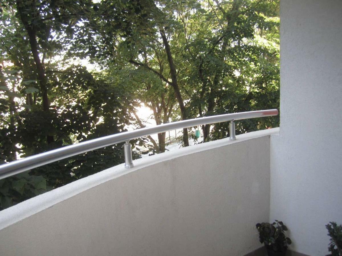 65 Square Meters Designer Apartment In Heart Of City - River View ! Park For Free Ni Exteriör bild