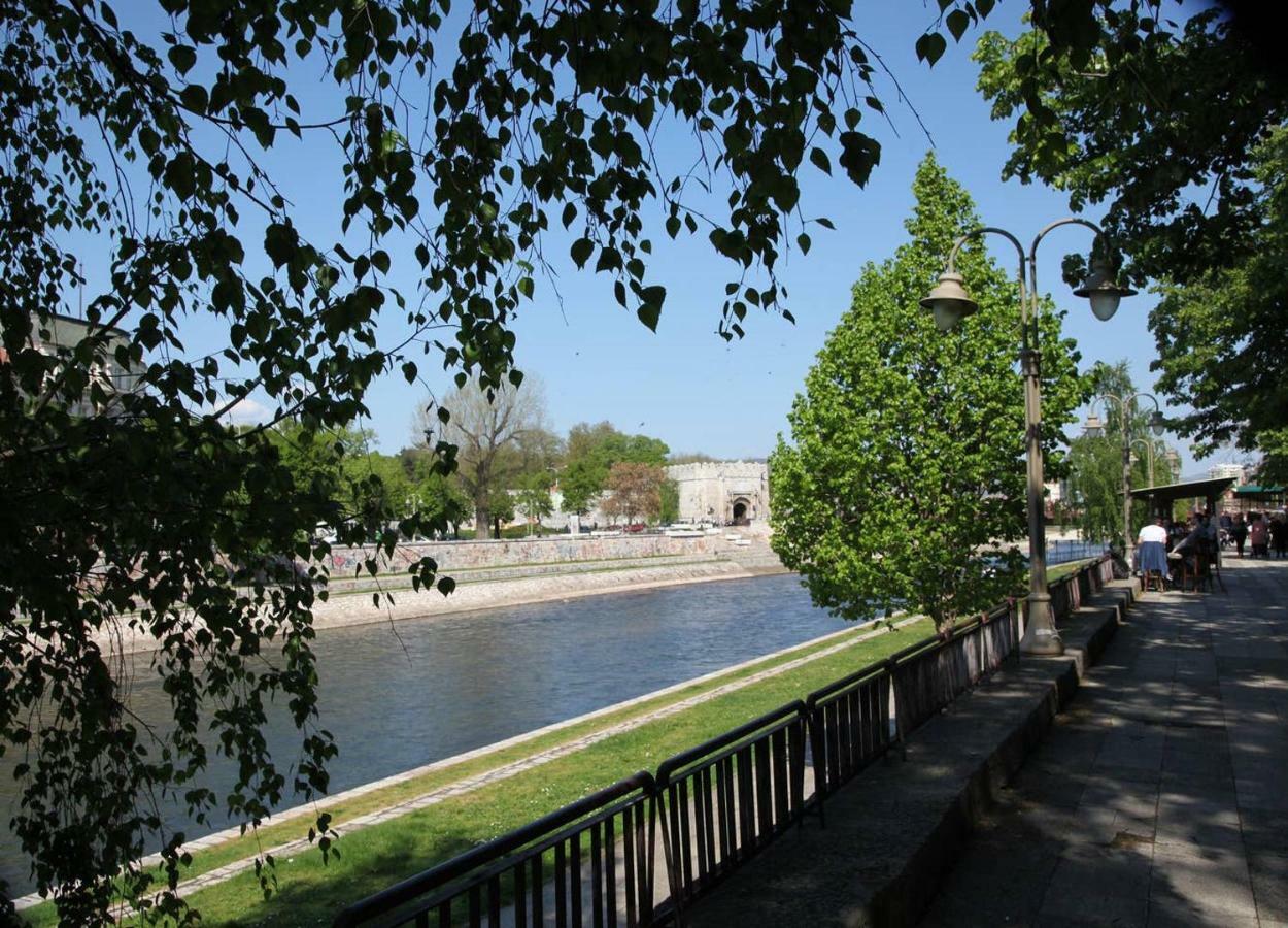 65 Square Meters Designer Apartment In Heart Of City - River View ! Park For Free Ni Exteriör bild