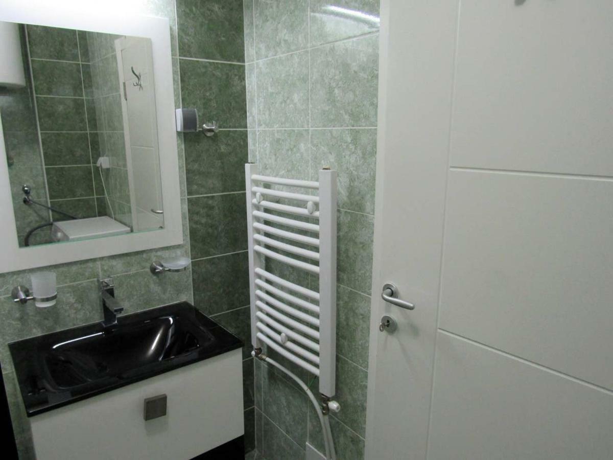 65 Square Meters Designer Apartment In Heart Of City - River View ! Park For Free Ni Exteriör bild