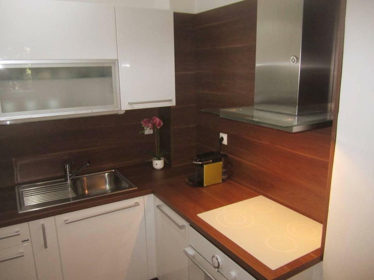 65 Square Meters Designer Apartment In Heart Of City - River View ! Park For Free Ni Exteriör bild