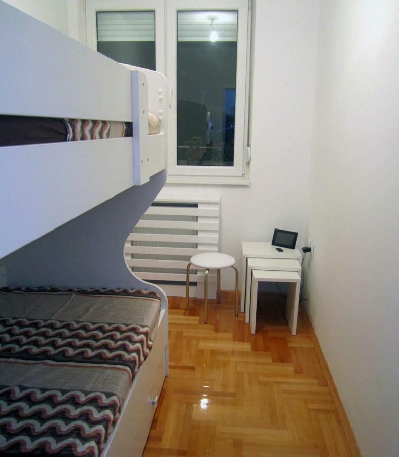 65 Square Meters Designer Apartment In Heart Of City - River View ! Park For Free Ni Exteriör bild